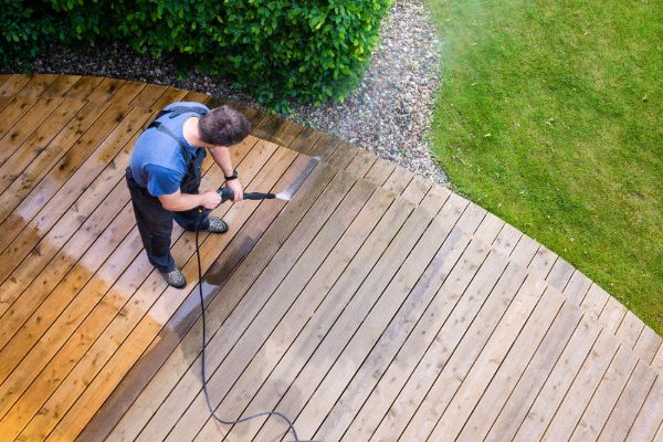 Pressure Washing Services in Tampa