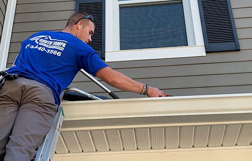 Gutter Cleaning services near me In Tampa FL 1